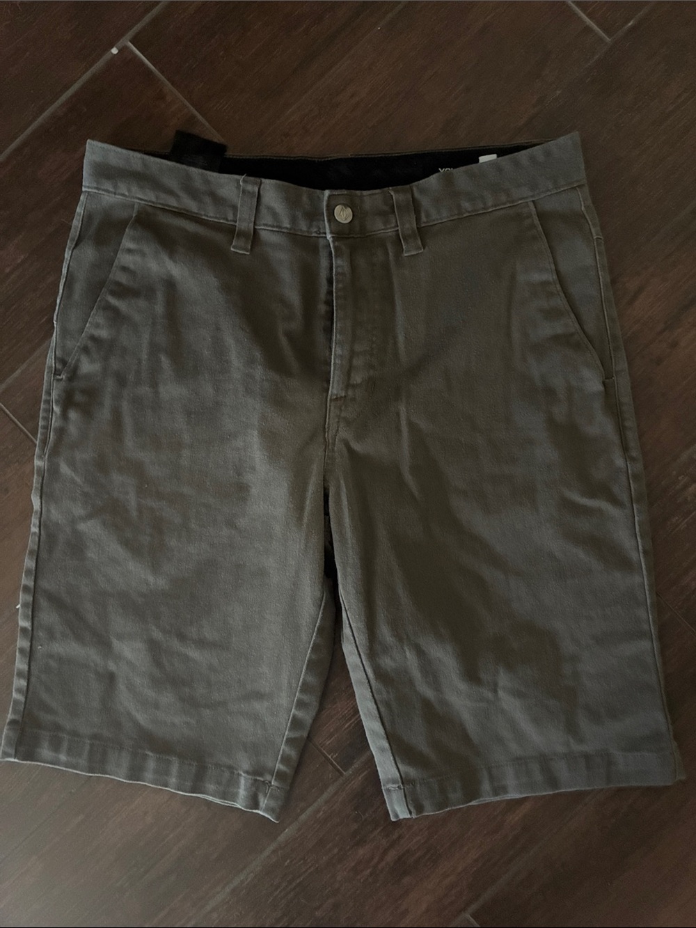 Used Volcom Mushroom Casual Shorts. Men’s 32”